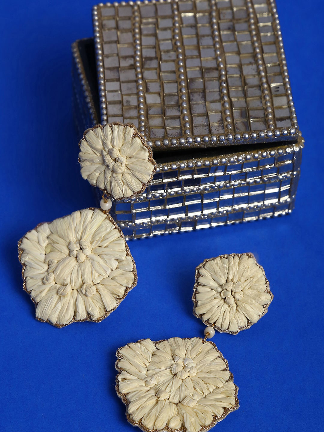 SOHI Off White Floral Handcrafted Designer Drop Earrings