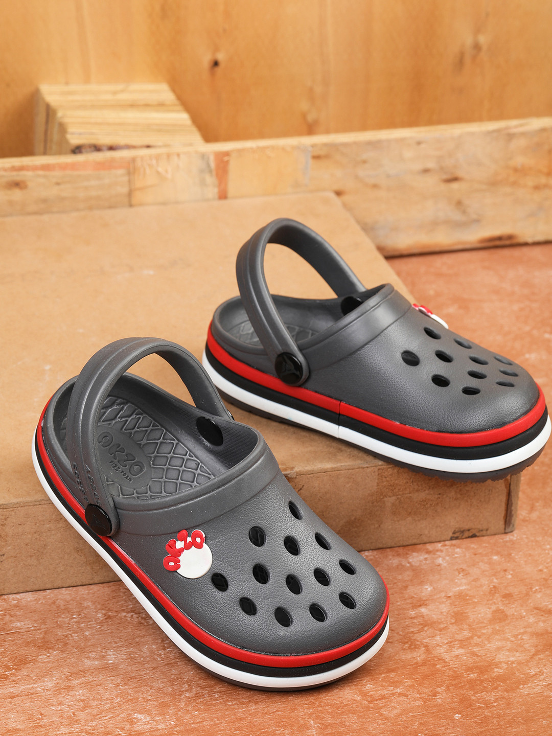 ABROS Unisex Kids Grey & Red Rubber Clogs