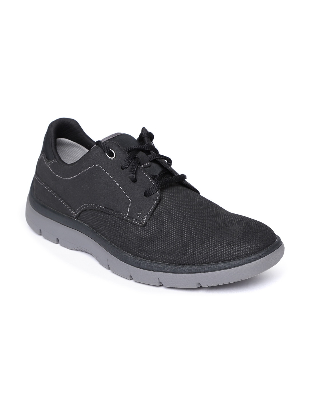 Clarks online shoes myntra