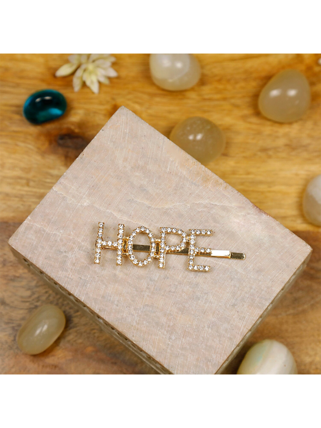 Arendelle Girls Gold-Toned & White Embellished Bobby Pins