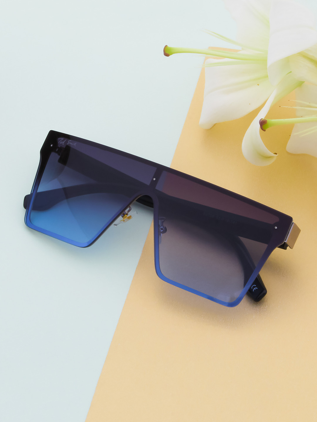 Ted Smith Unisex Silver-Blue Shield Sunglasses With UV Protected Lens