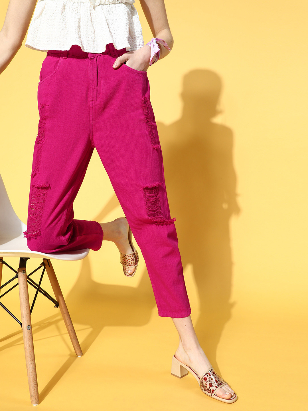 SASSAFRAS Women Enchanting Fuchsia High-Rise Relaxed Fit Cropped Jeans