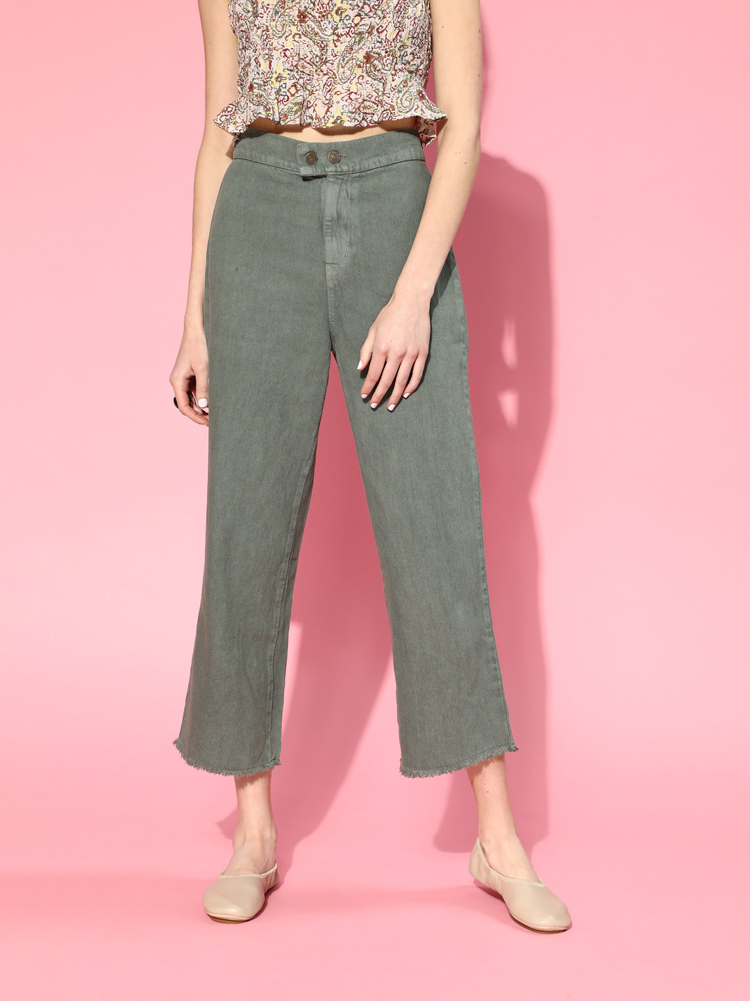 SASSAFRAS Women Beautiful Grey High-Rise Relaxed Fit Cropped Jeans