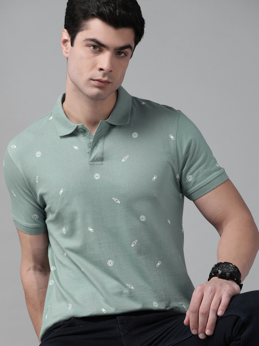 The Roadster Lifestyle Co Men Sage Green & Off White Printed Polo Collar Pure Cotton T-shirt
