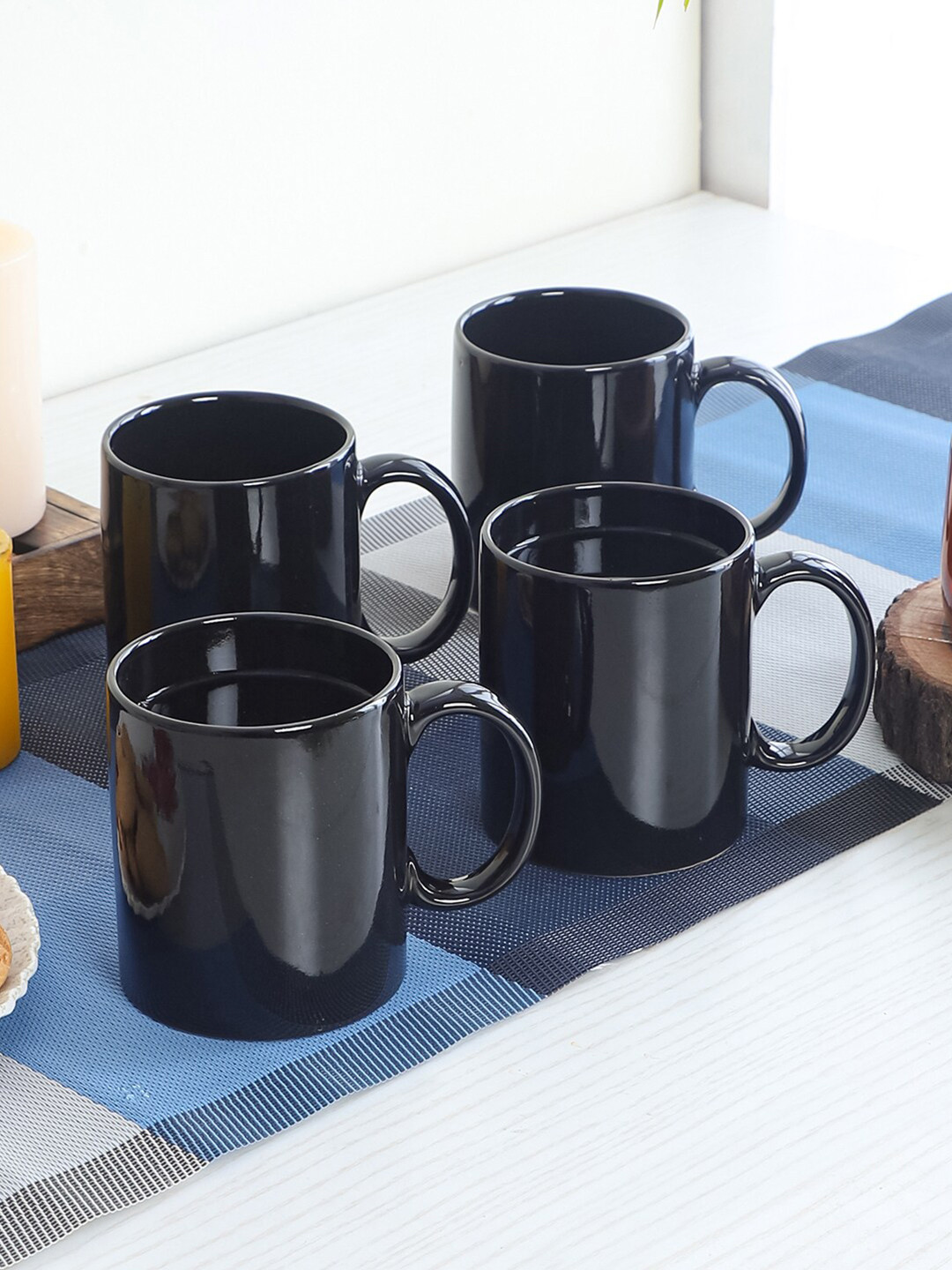 CDI Black Ceramic Handmade 4 Piece Mugs with Tray-250ml