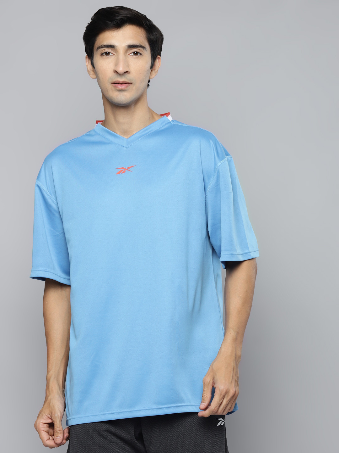 Reebok Men Blue Workout Mesh V-Neck Drop-Shoulder Sleeves Training Relaxed Fit T-shirt