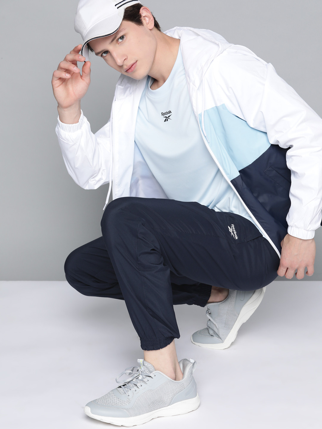 Reebok Men Navy Blue Woven C Lined Training Joggers