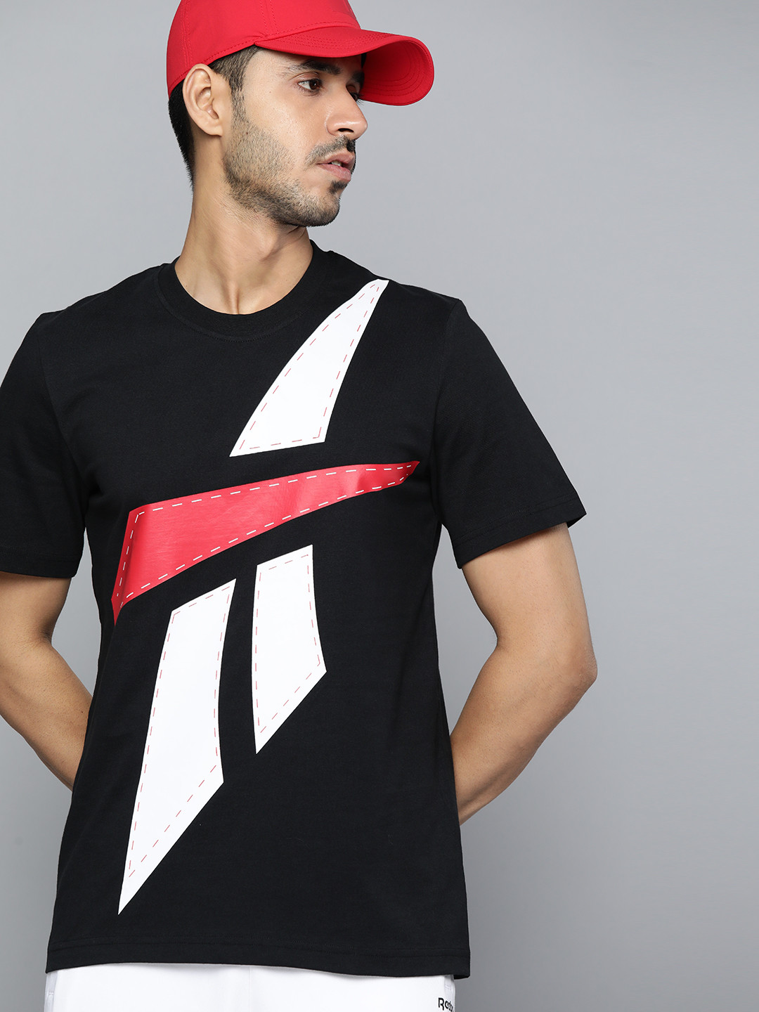 Reebok Classic Men Black WCE Pure Cotton Printed T-shirt