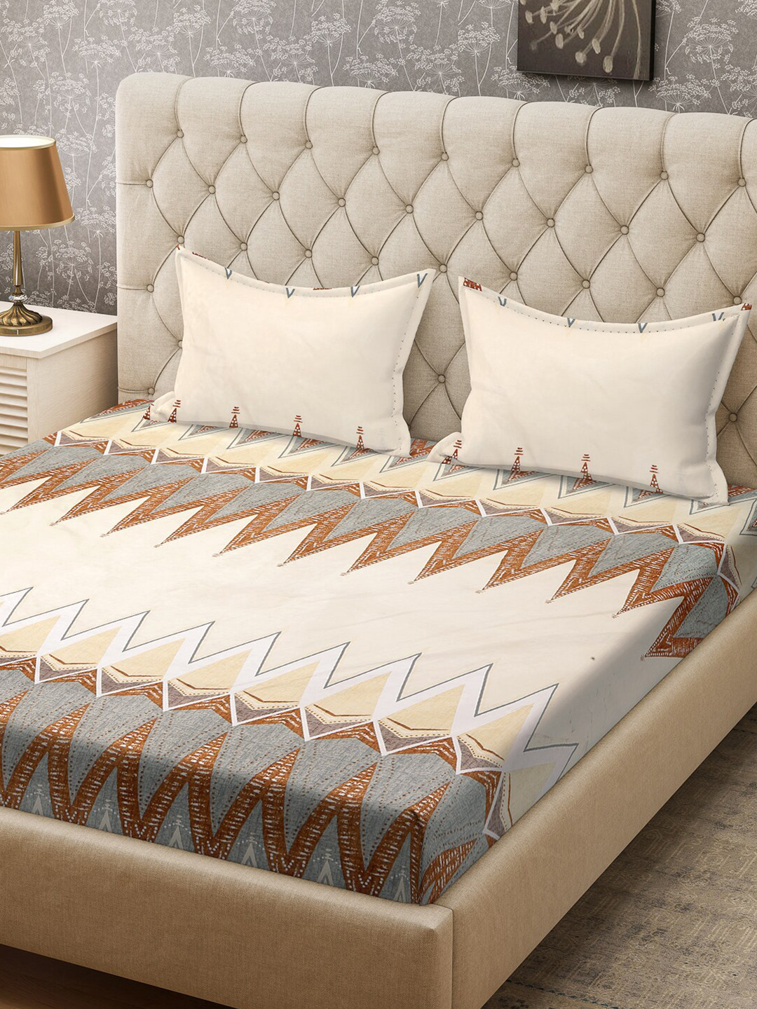 Arrabi Cream Geometric Polycotton 300 TC King Fine Bedsheet with 2 Pillow Covers-270 x 260 cm