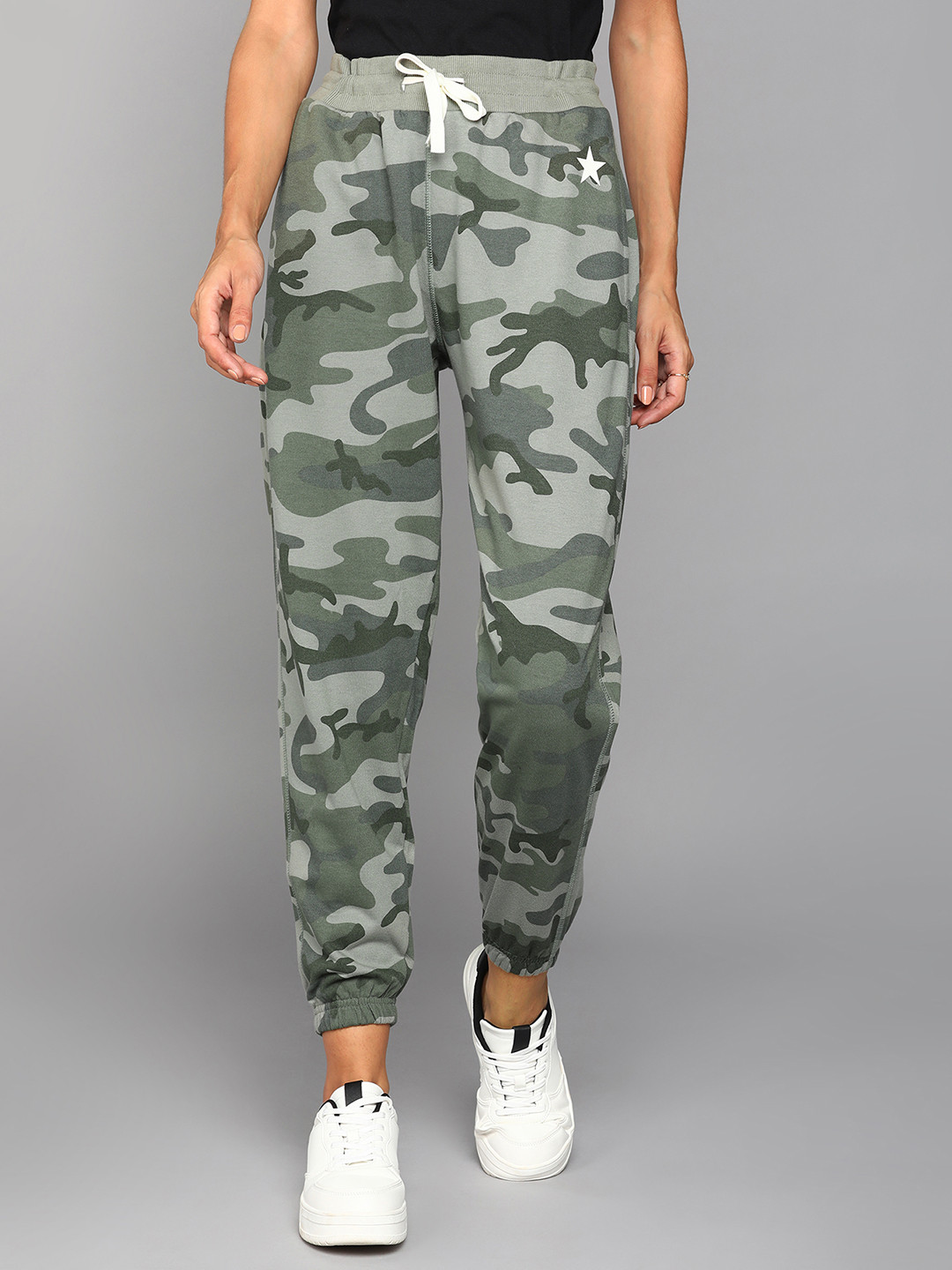 Alan Jones Women Green & Grey Camouflage Printed Slim-Fit Joggers
