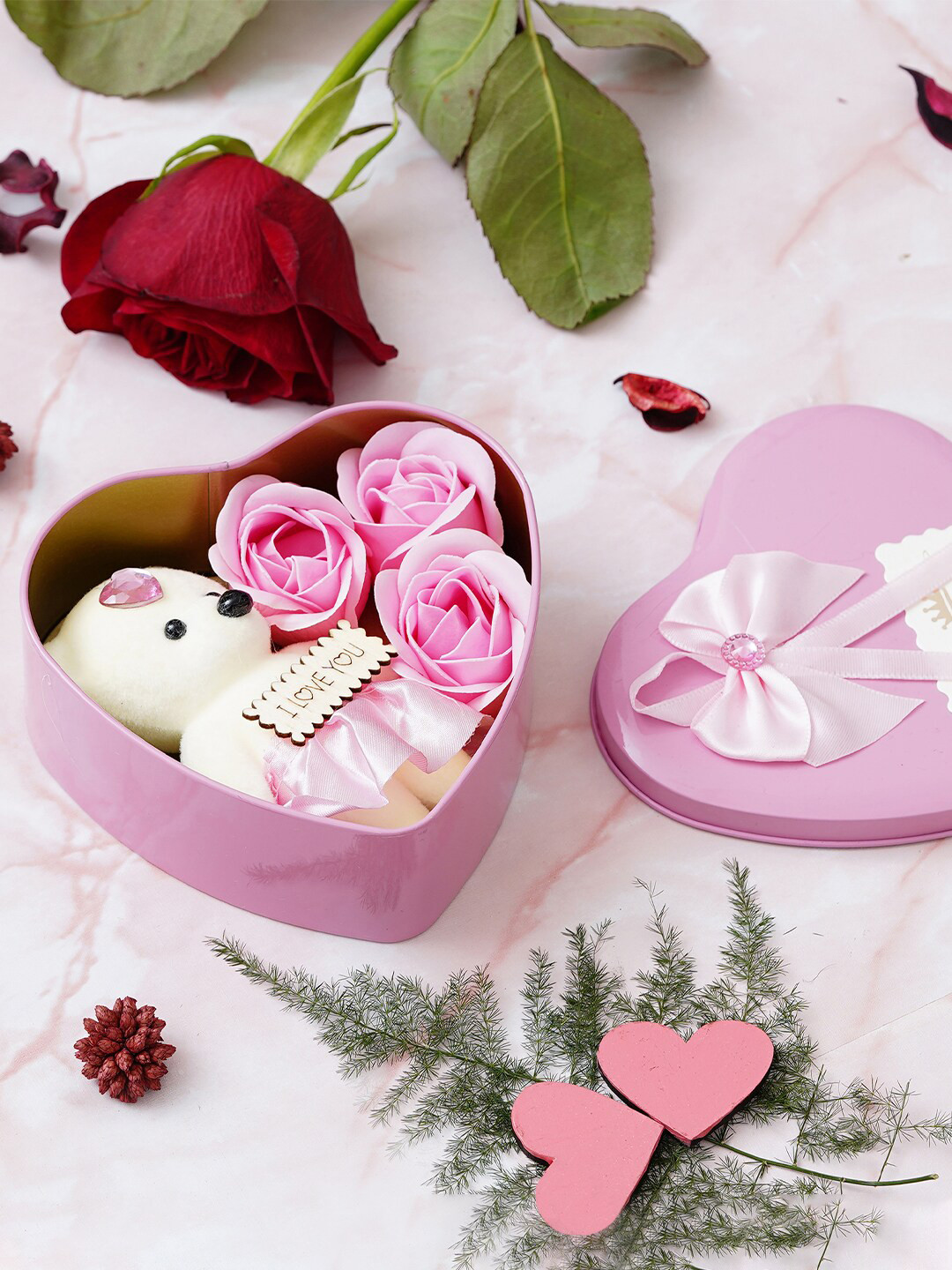 eCraftIndia Pink Heart Gift Box with 3 Roses Teddy Bear & Card Valentine's Day Gift Set