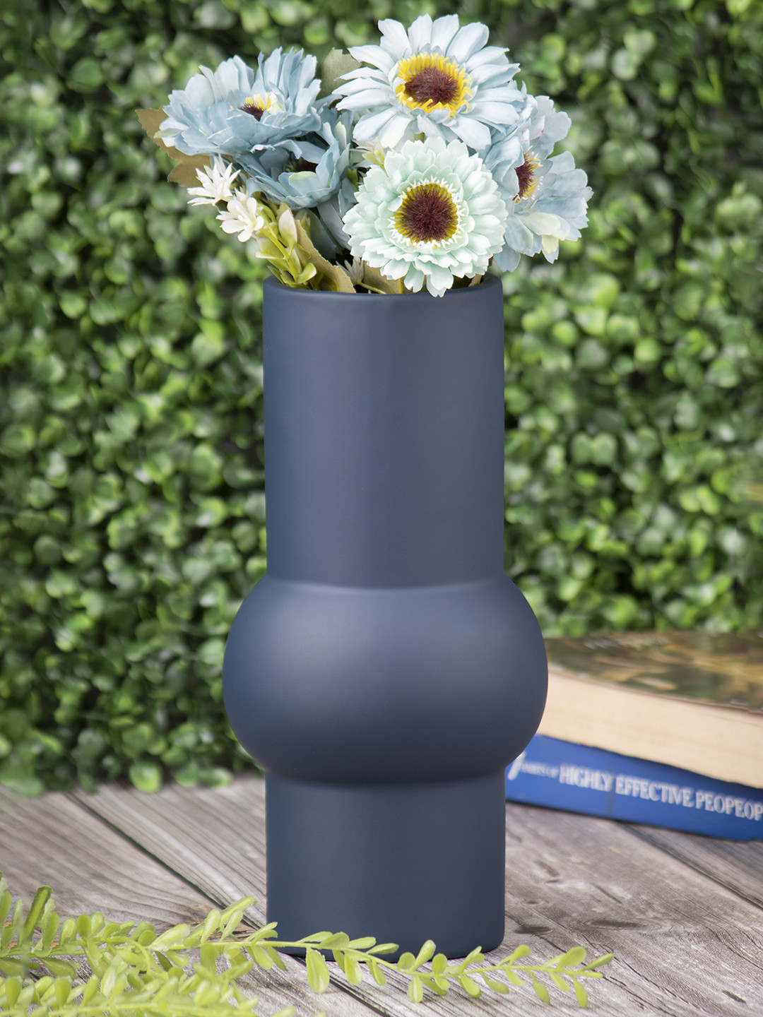 MARKET99 Navy Blue Ceramic Flower Vase