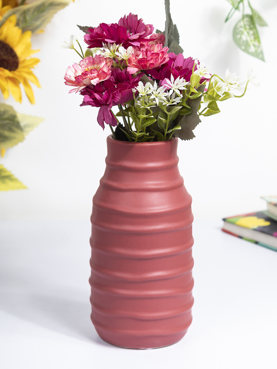 MARKET99 Maroon Ceramic Flower Vase