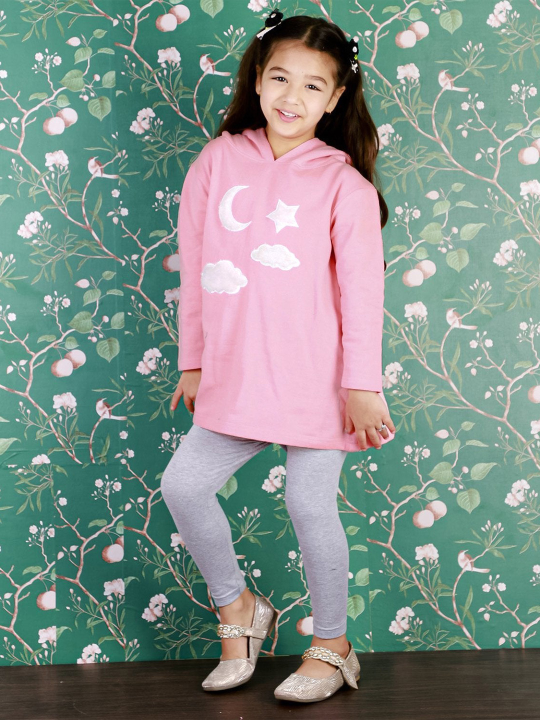 The Mom Store Girls Pink & Grey Printed T-shirt with Leggings