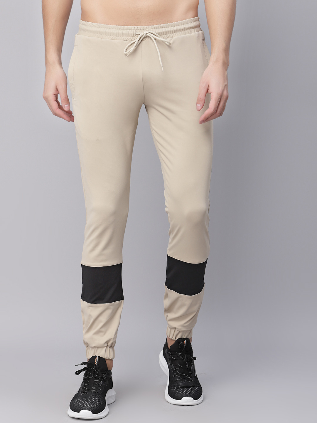 JUMP USA Men Beige Solid Joggers