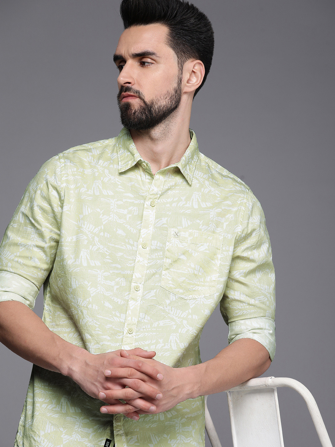 WROGN Men Light Green And White Slim Fit Abstract Printed  Cotton Casual Shirt