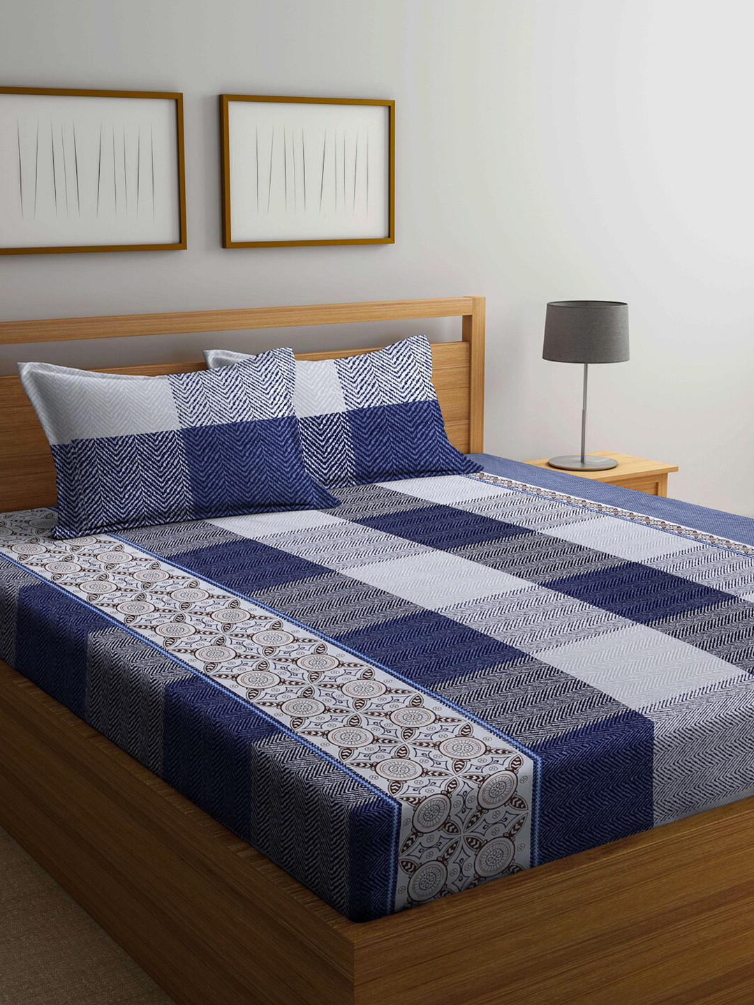 Arrabi Blue Geometric Cotton 300 TC King Fine Bedsheet with 2 Pillow Covers-43 x 41 inches