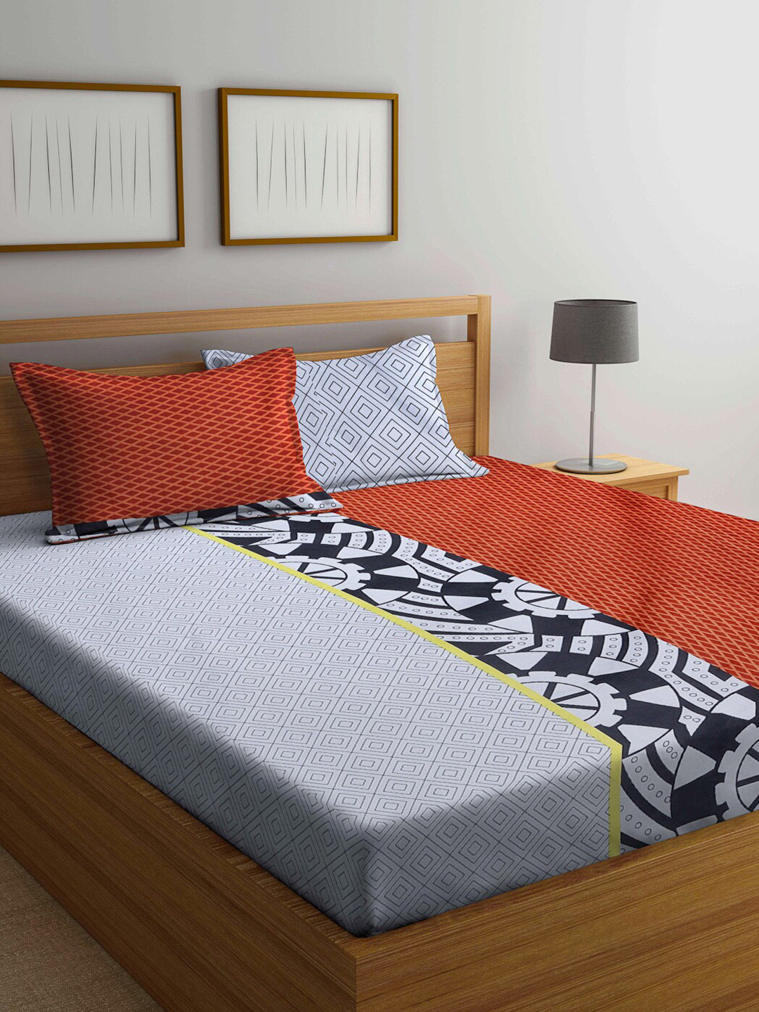 Arrabi Multicoloured Geometric Polycotton 300 TC King Fine Bedsheet with 2 Pillow Covers-106 x 102 inches