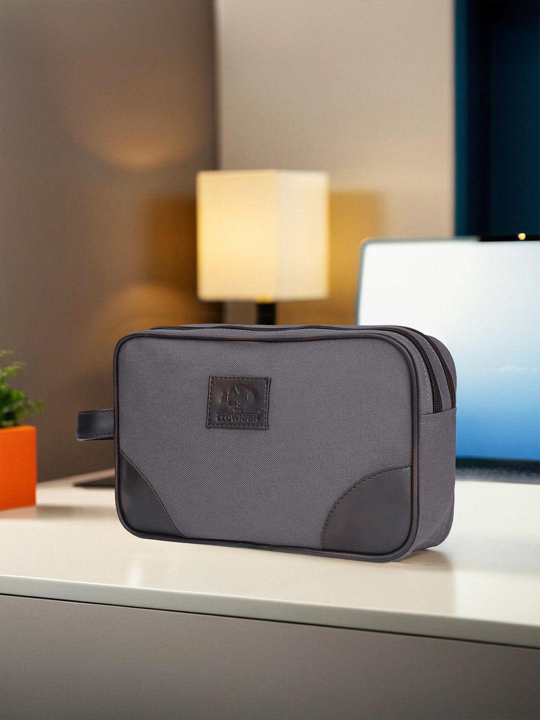 THE CLOWNFISH Men Grey Multipurpose Canvas Travel Pouch