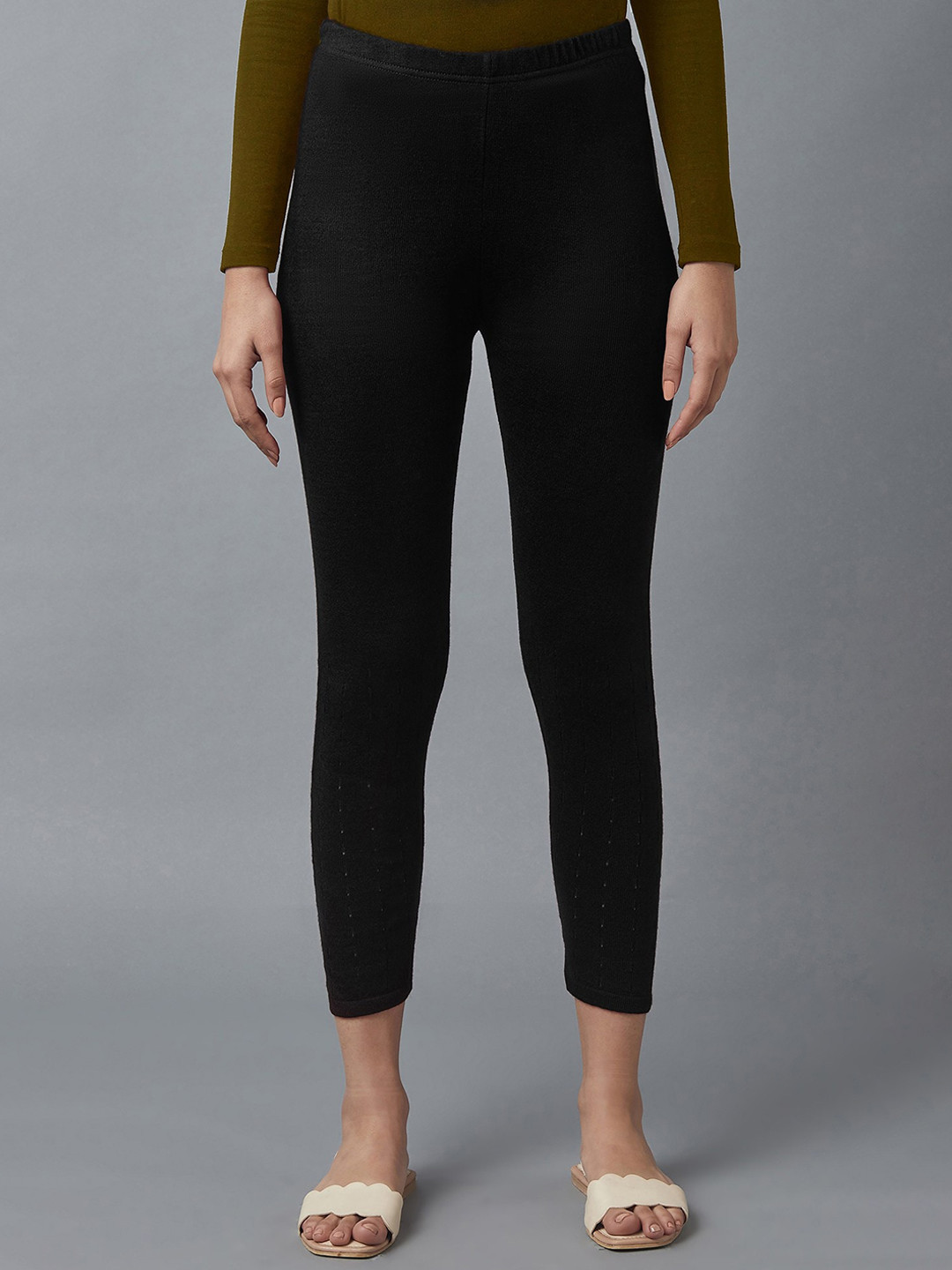 elleven Women Black Solid Three Quarter Length Tights