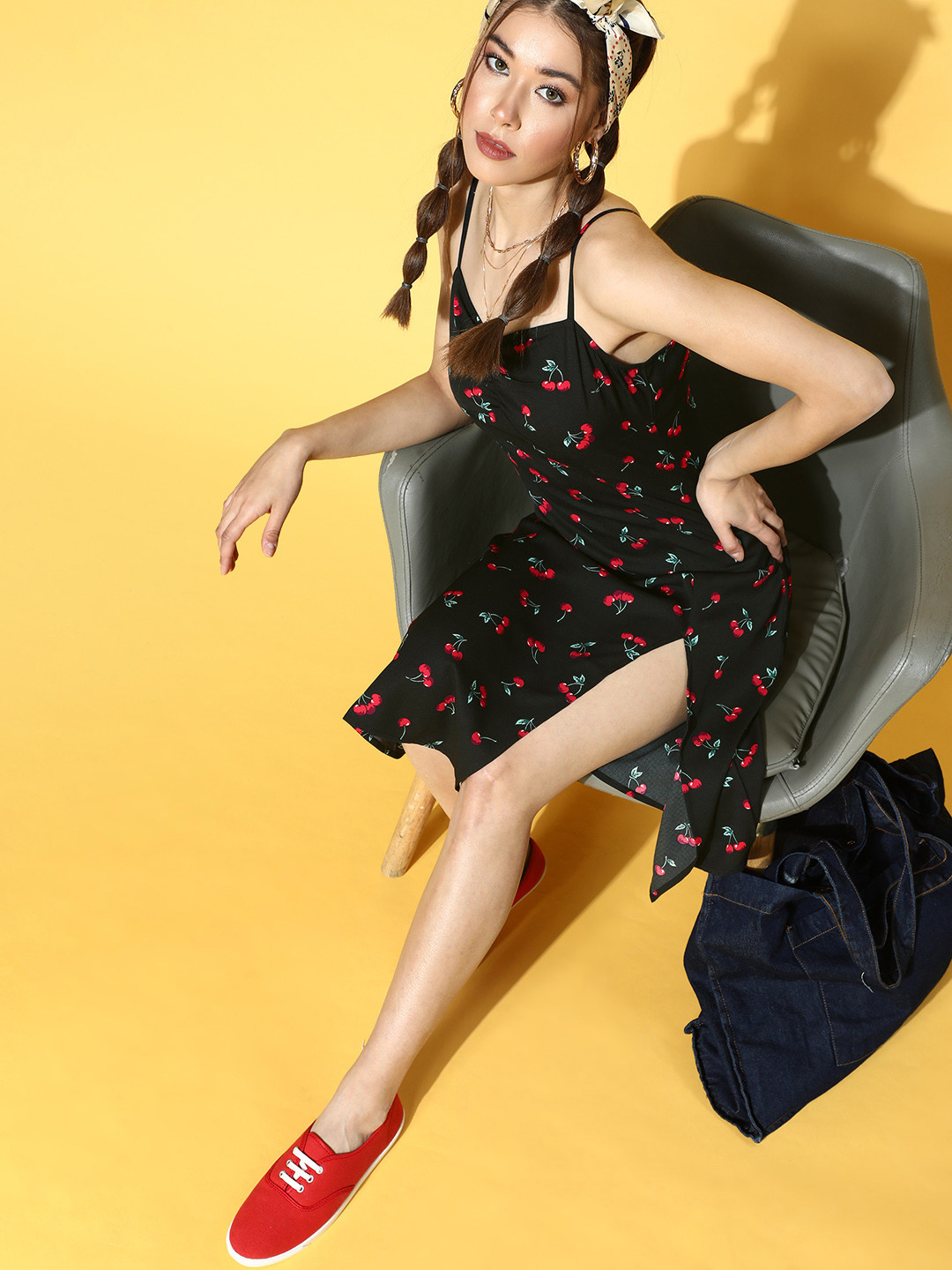 Berrylush Black & Red A-Line Midi Dress