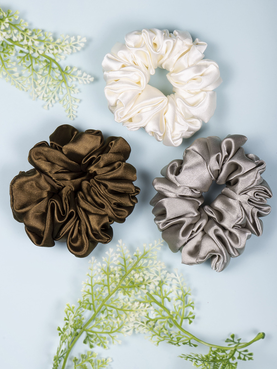 Arendelle Women White & Brown Set of 3 Ponytail Holders