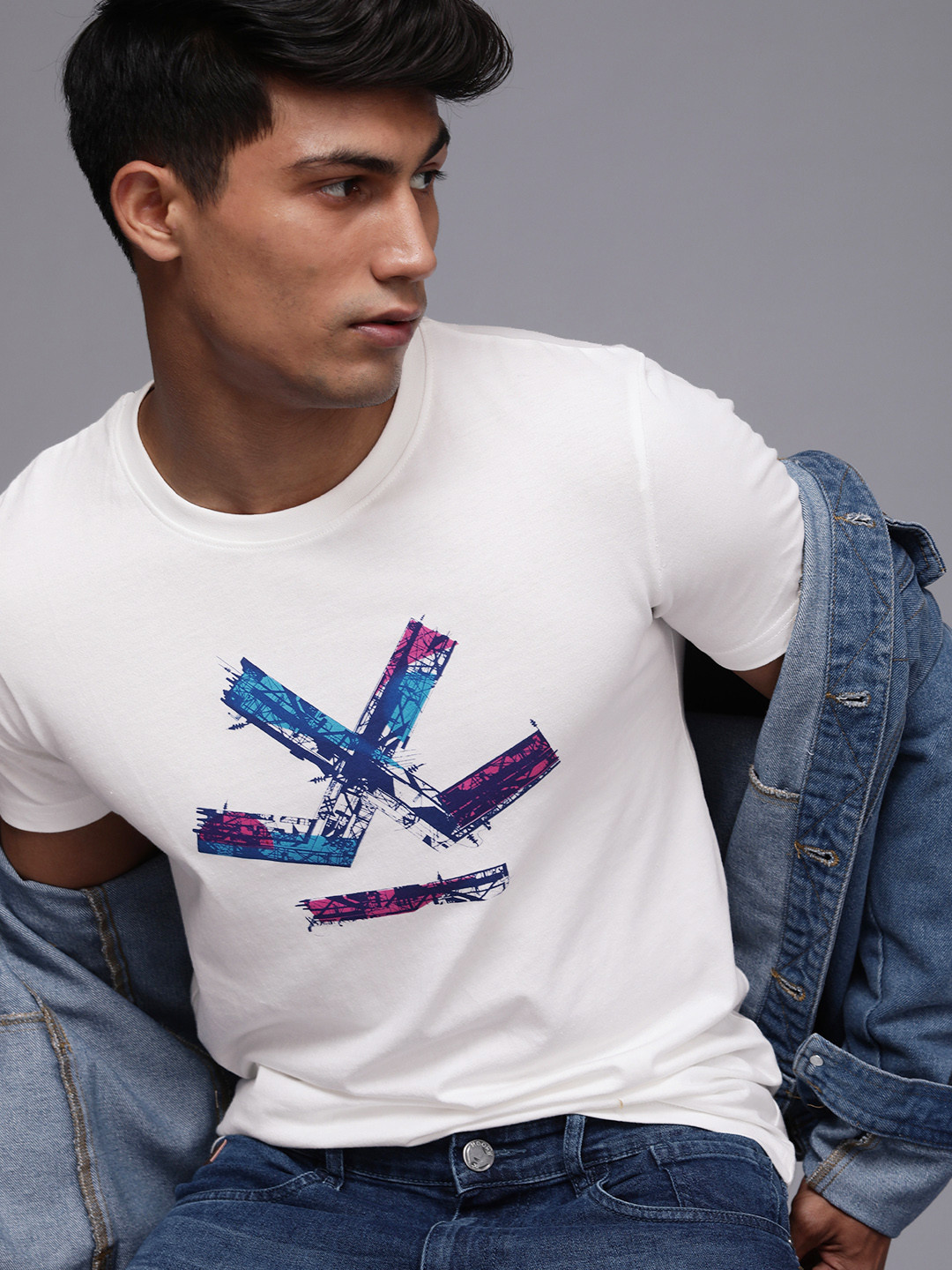 WROGN Men White Brand Logo Print Round Neck Regular Sleeves  Cotton Slim Fit T-shirt