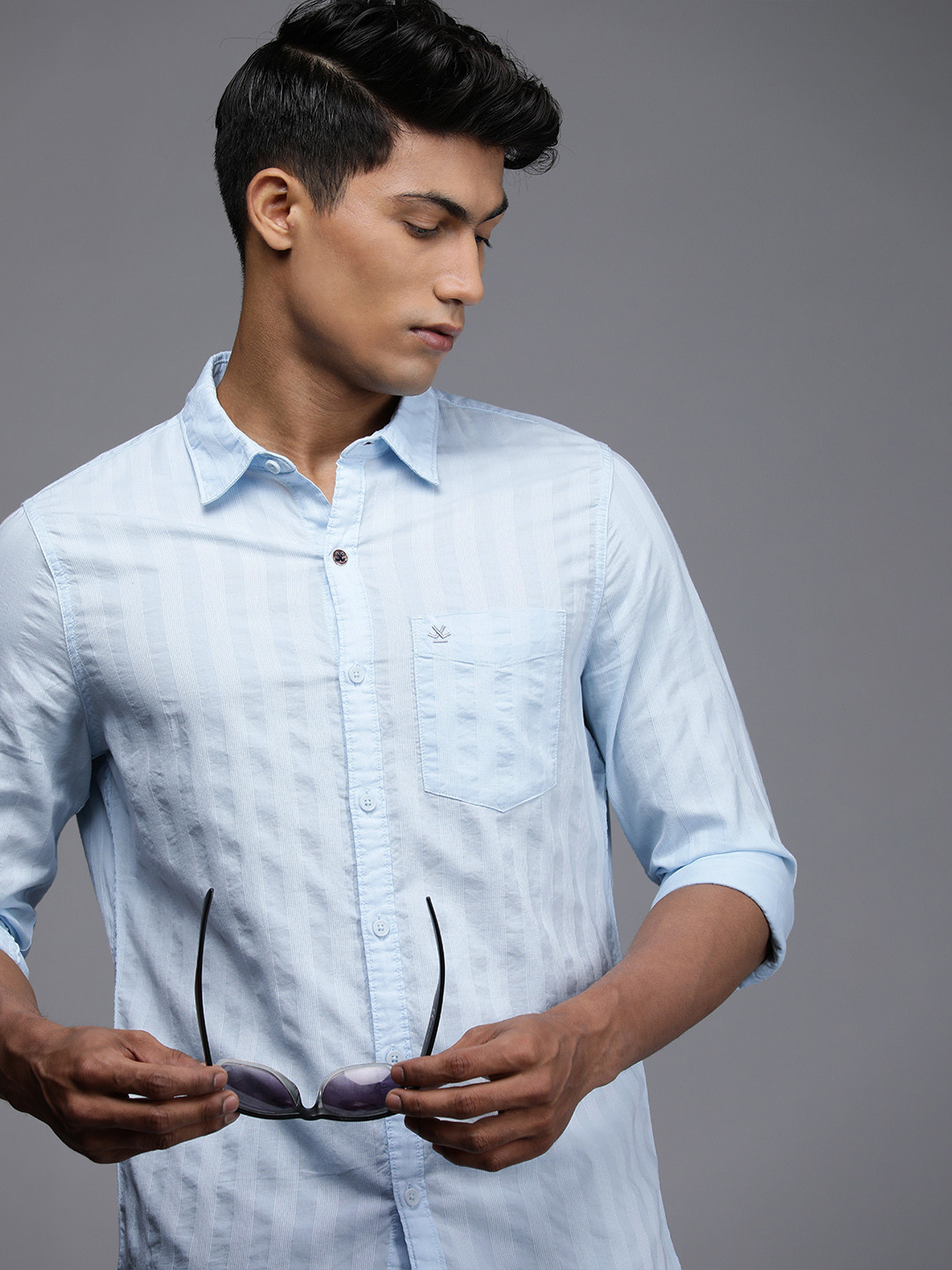 WROGN Men Blue Striped Textured Slim Fit Casual Shirt