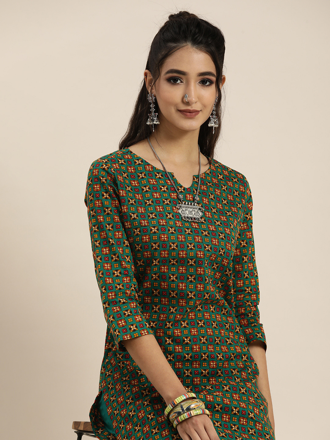 Sangria Women Green & Orange Bnadhani Print Pure Cotton Kurta with Trousers