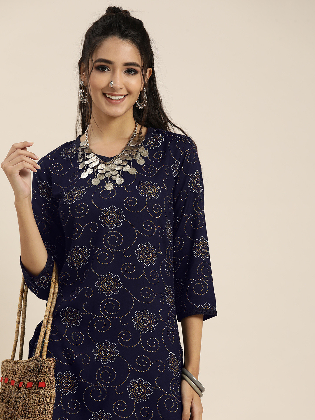 Sangria Women Navy Blue & White Screen Ethnic Motifs Print Kurta with Trousers