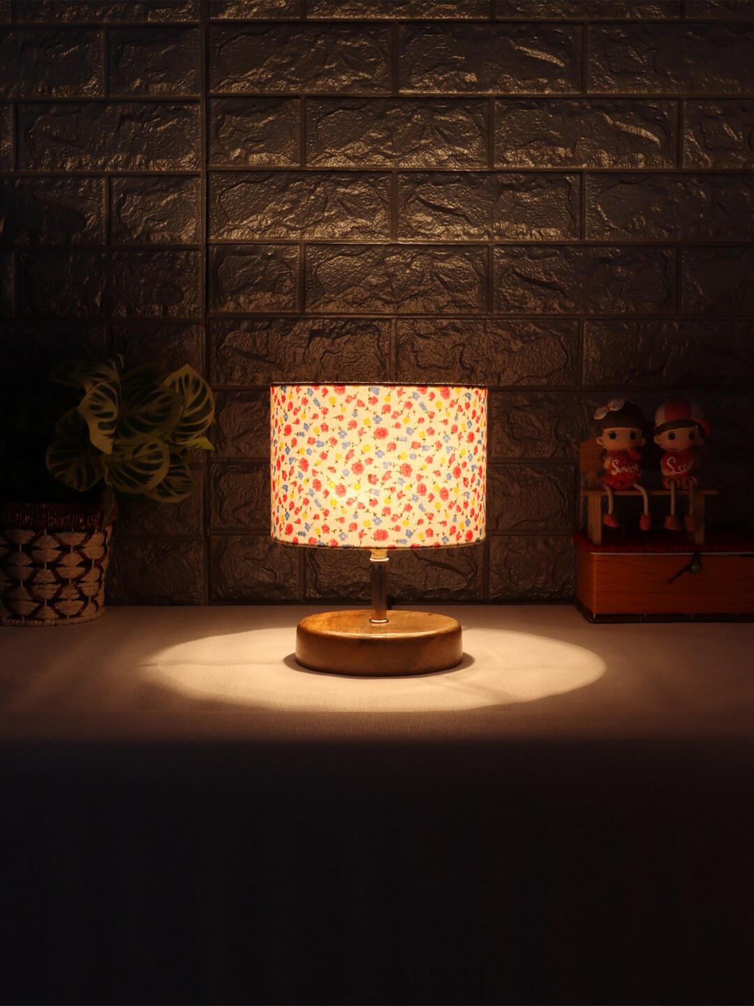 Devansh Multicoloured Printed Traditional Table Lamp With Jute Shade