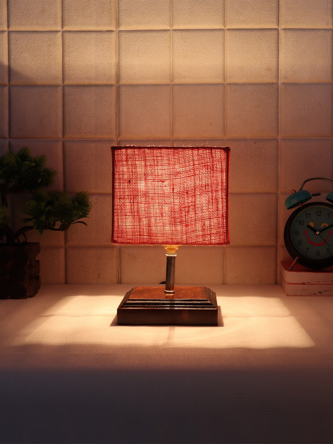 Devansh Pink Contemporary Table Lamp With Jute Shade