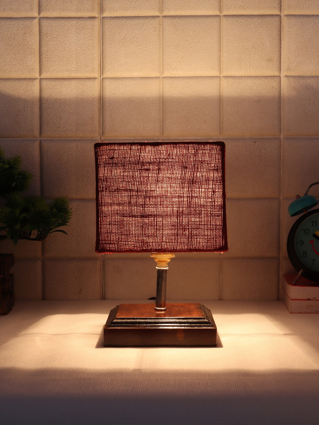 Devansh Maroon Contemporary Table Lamp With Jute Shade