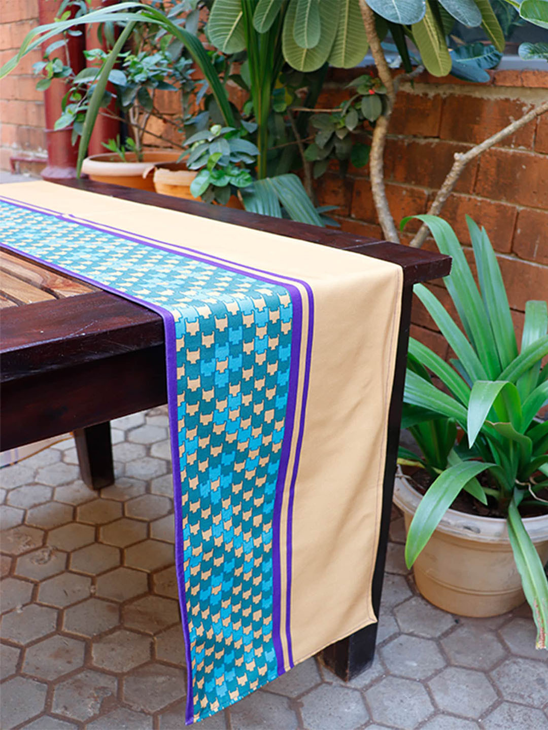 ZEBA Blue & Green Printed 6-Seater Table Runner