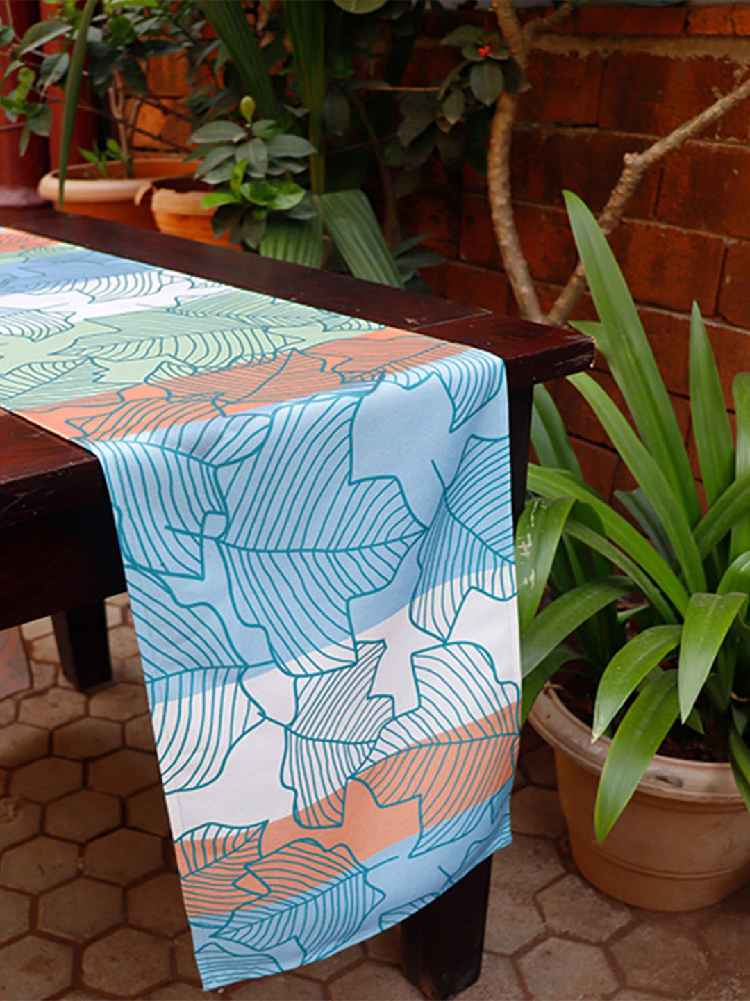 ZEBA White & Blue Abstract Leaf Printed 6-Seater Table Runner