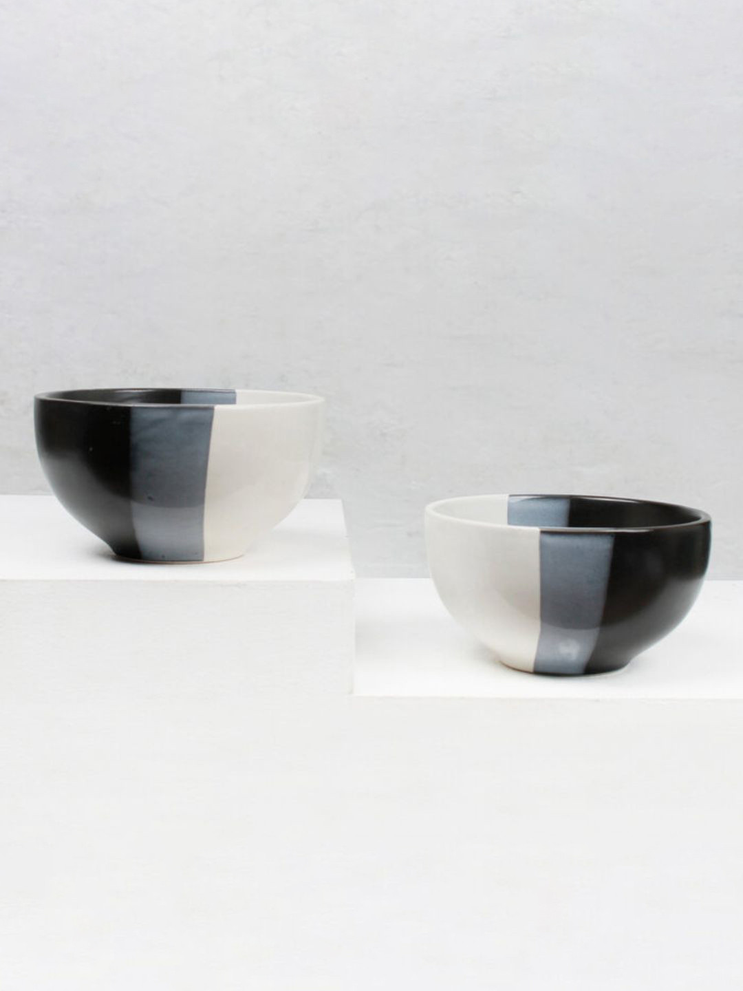 Wonderchef Black & Grey Set of 2 Dishwasher & Microwave safe Ceramic Bowls 530ml each