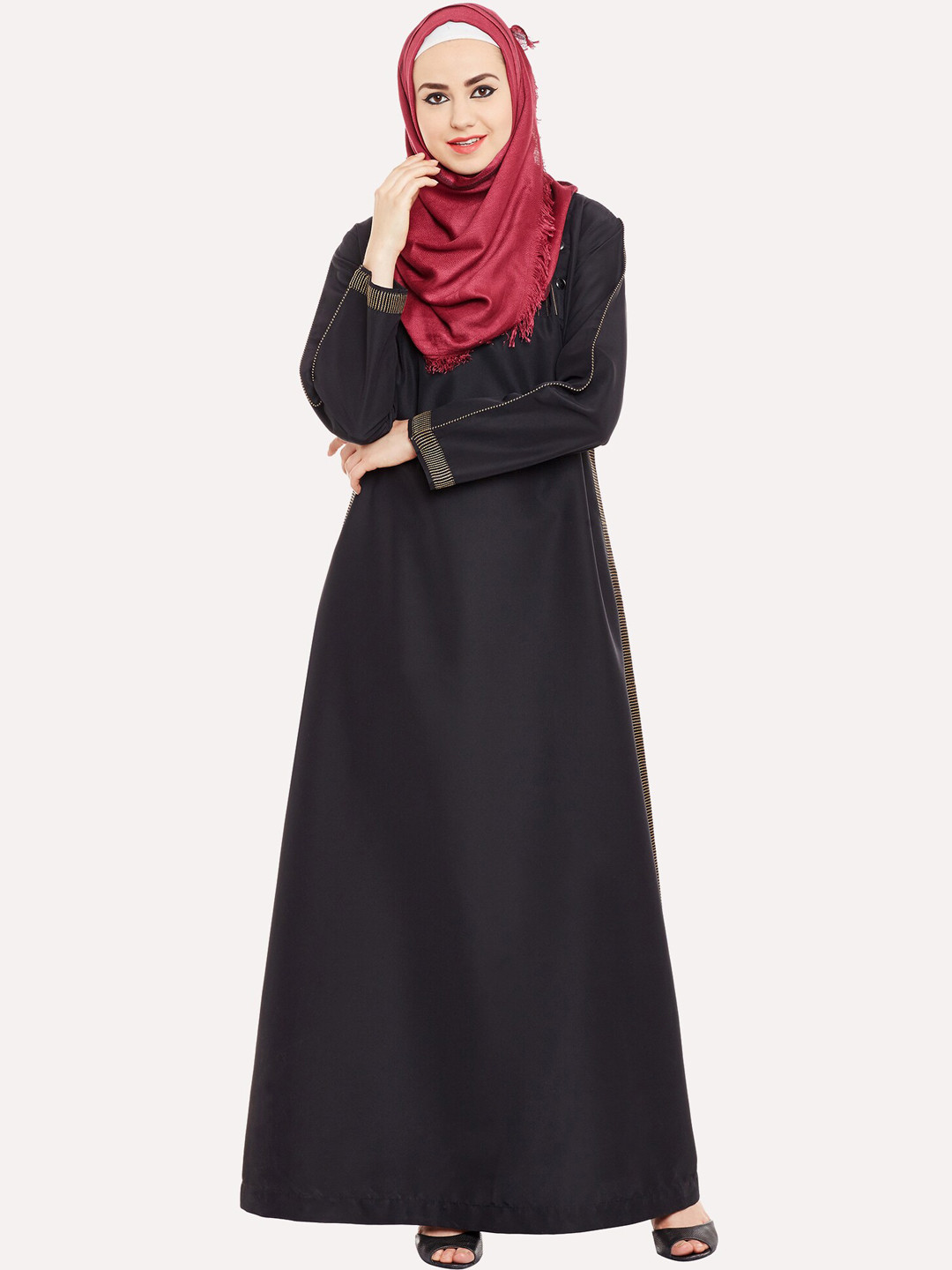 MOMIN LIBAS Women Black & Beige Self Design Abaya