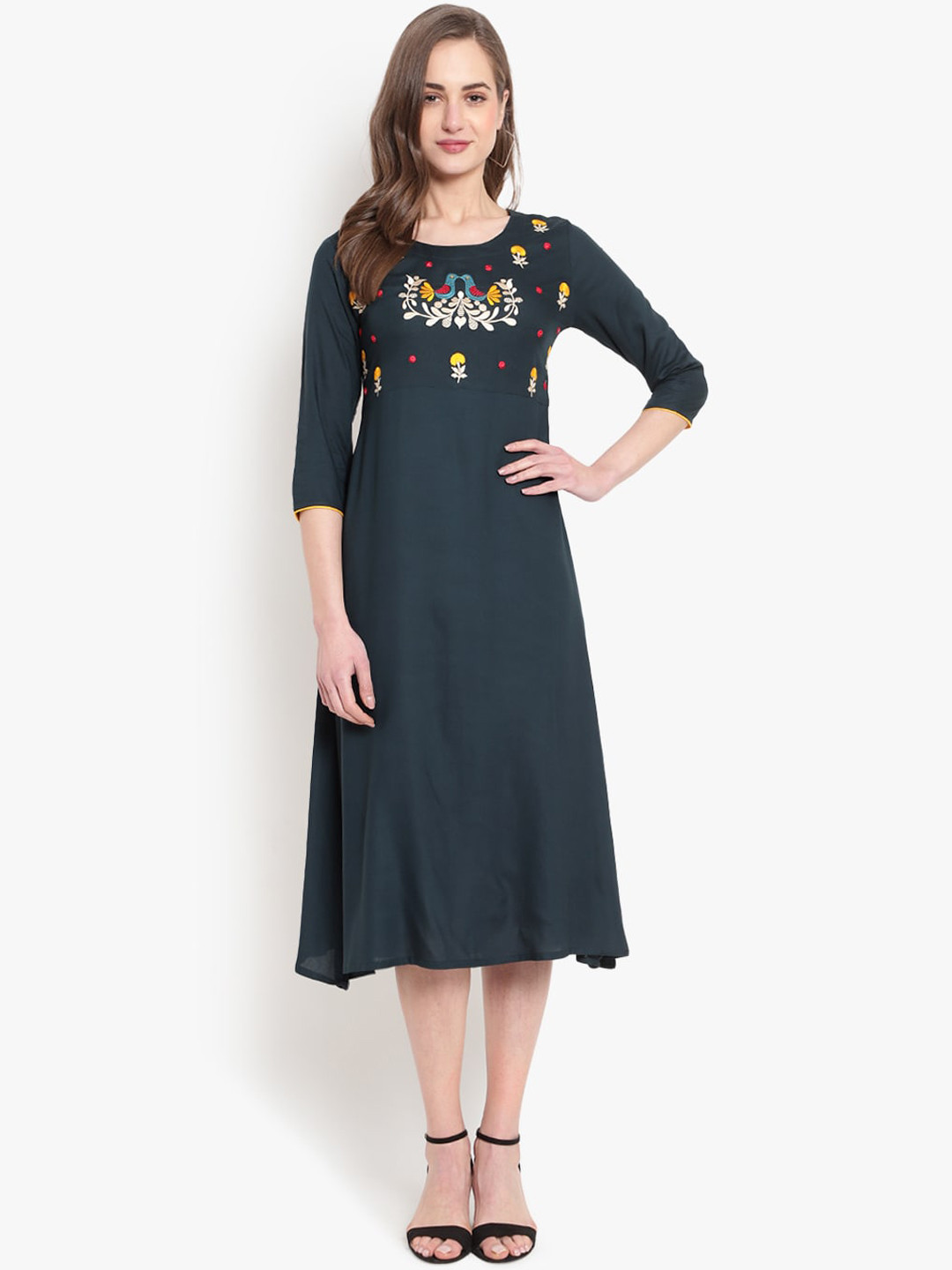 Ashlee Women Green Thread Work Floral Kurta