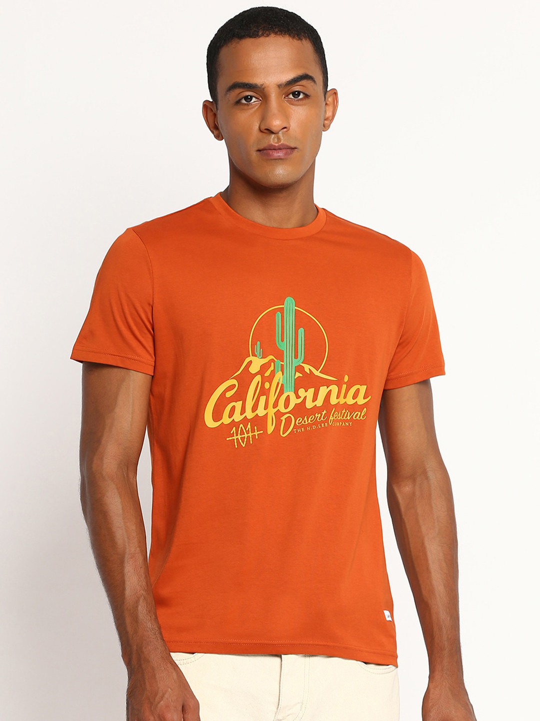 Lee Men Rust Graphic Printed Slim Fit T-shirt