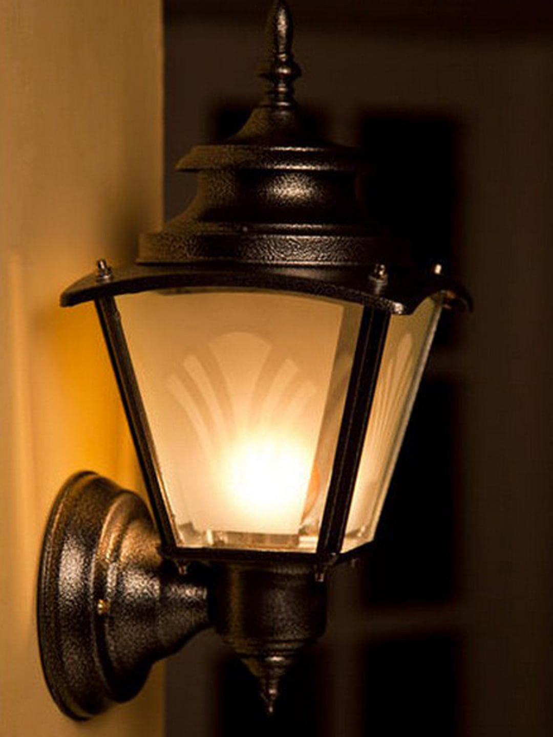 Fos Lighting Black & Charcoal Grey Classic Outdoor Wall Light