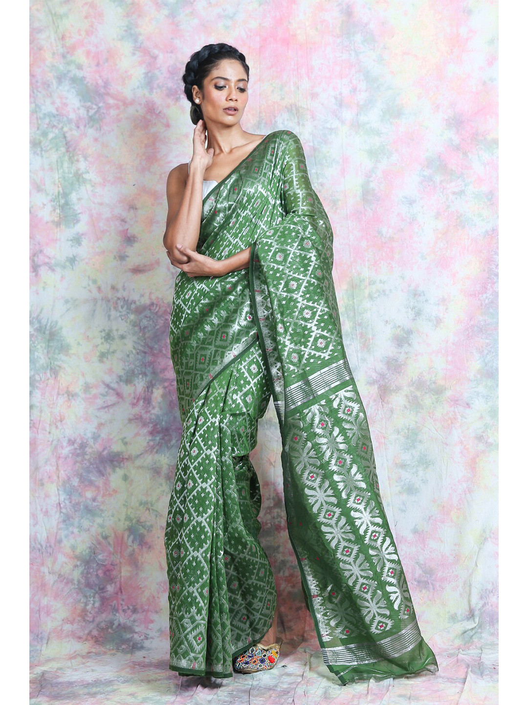 Charukriti Green &Silver-Toned Woven Design Saree