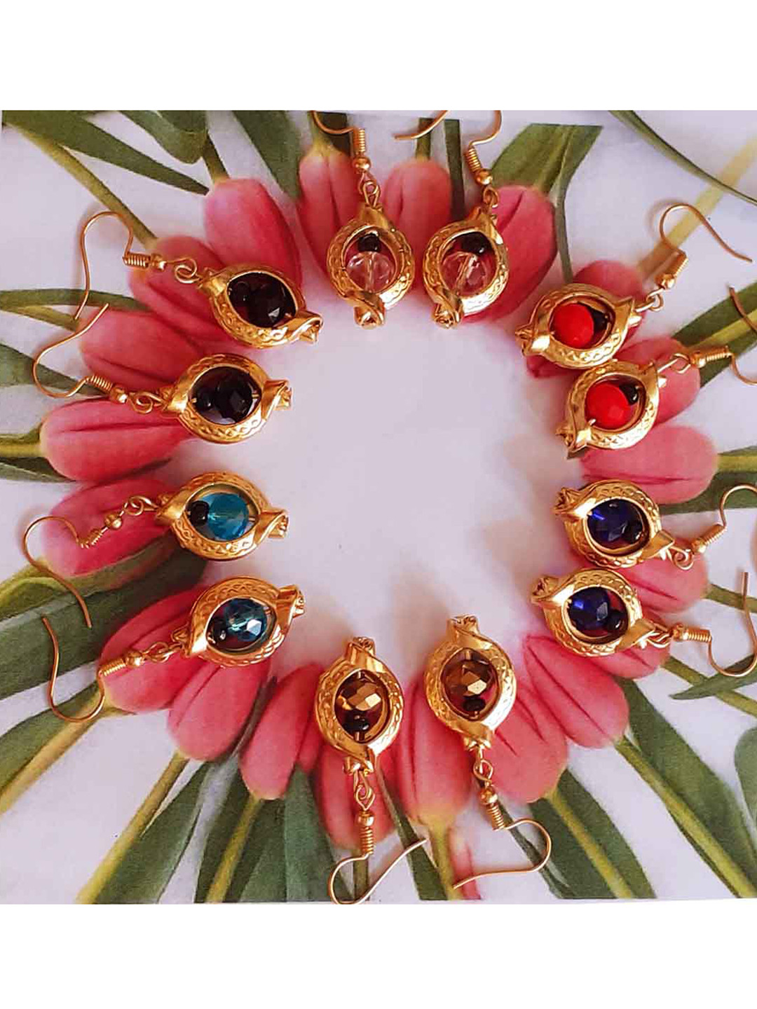 RICH AND FAMOUS Set of 6 Gold-Plated  Crystal Pearl Contemporary Drop Earrings