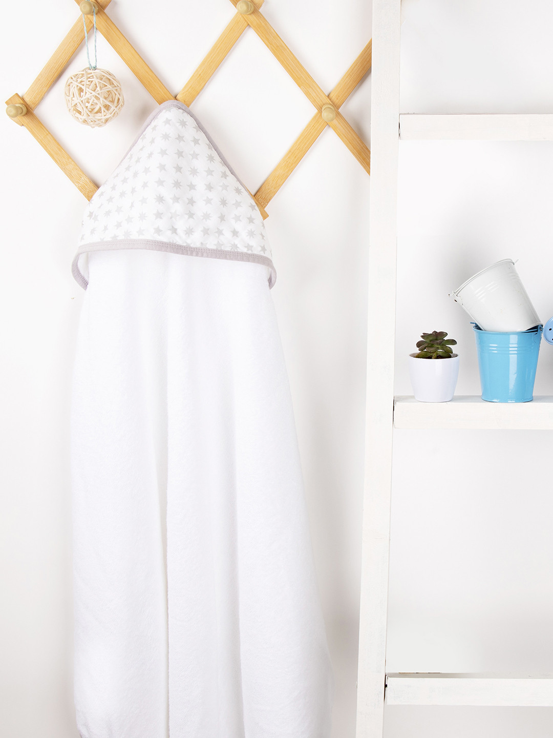 KICKS & CRAWL Kids White Solid 270 GSM Cotton Star & Shine Muslin Hooded Towel