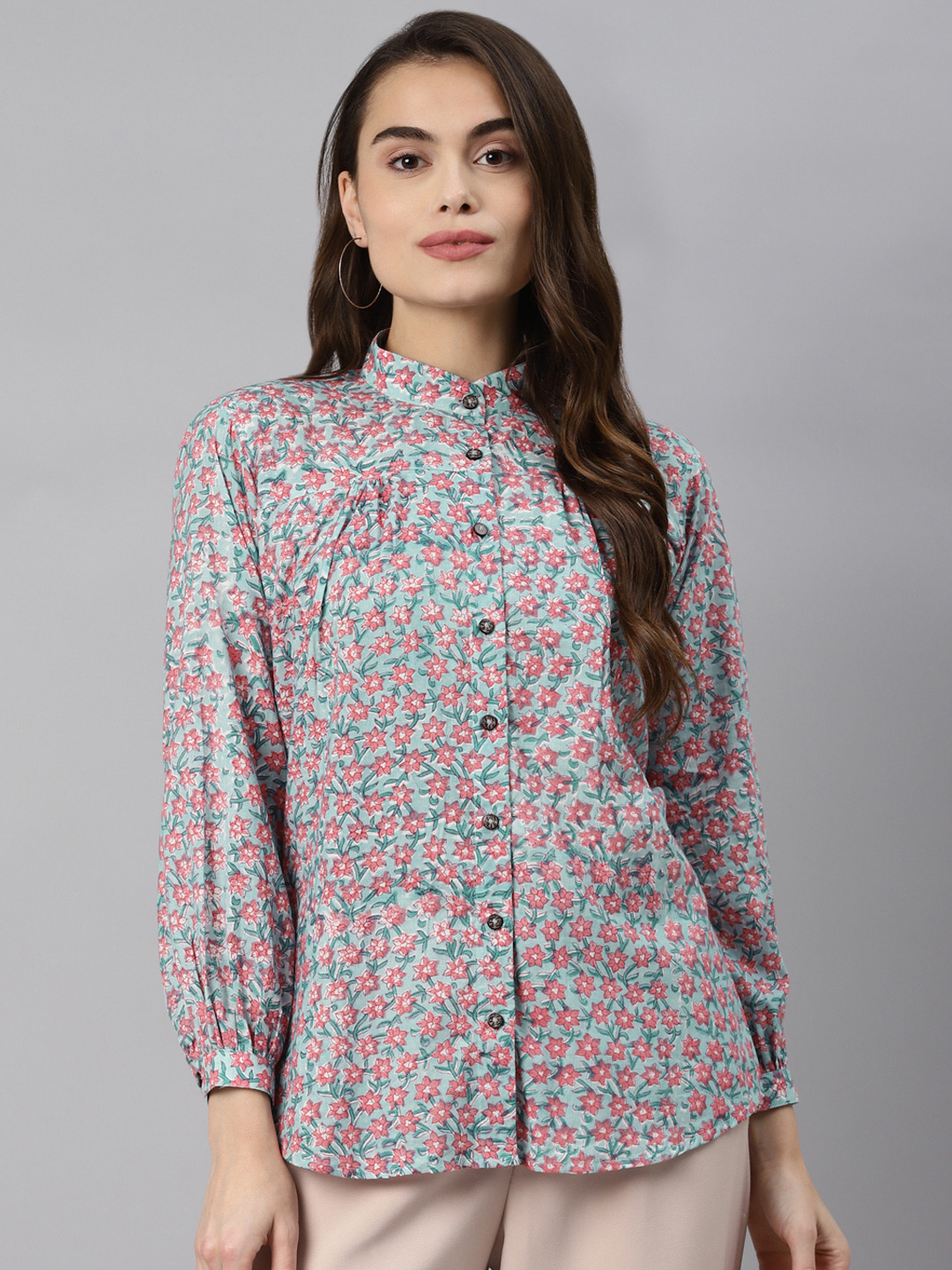Vasudha Women Blue & Pink Smart Floral Print Pure Cotton Casual Shirt