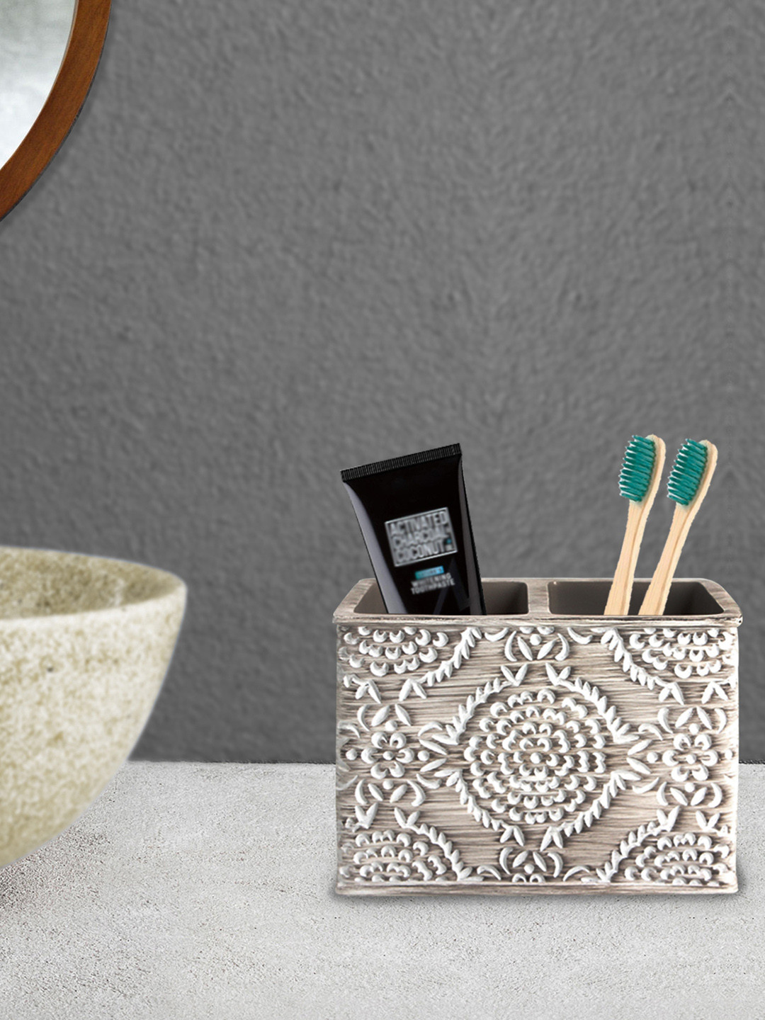 MARKET99 White Engraved Design Toothbrush Holder