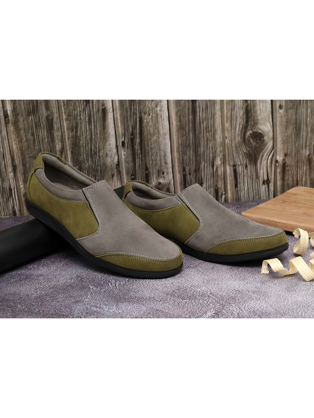 Ferraiolo Men Olive Green Colourblocked Suede Slip-On Sneakers