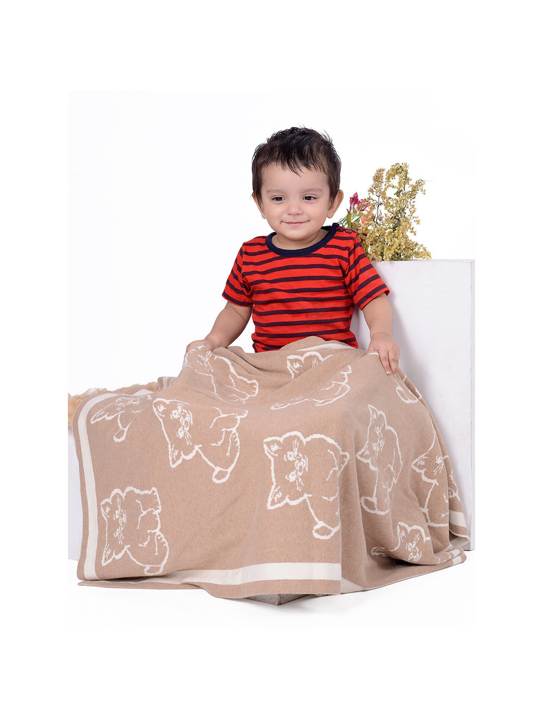 JoE Hazel Beige & Cream-Coloured Cartoon Characters AC Room 550 GSM Single Bed Blanket