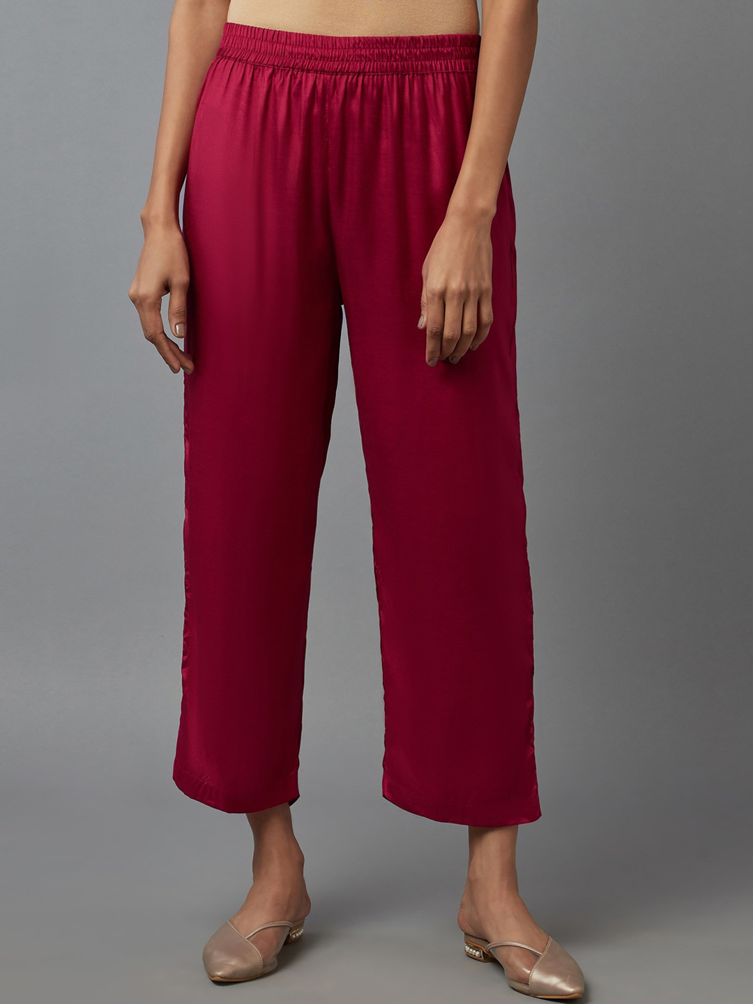 WISHFUL Women Fuchsia Solid Regular Fit Cropped Parallel Trousers