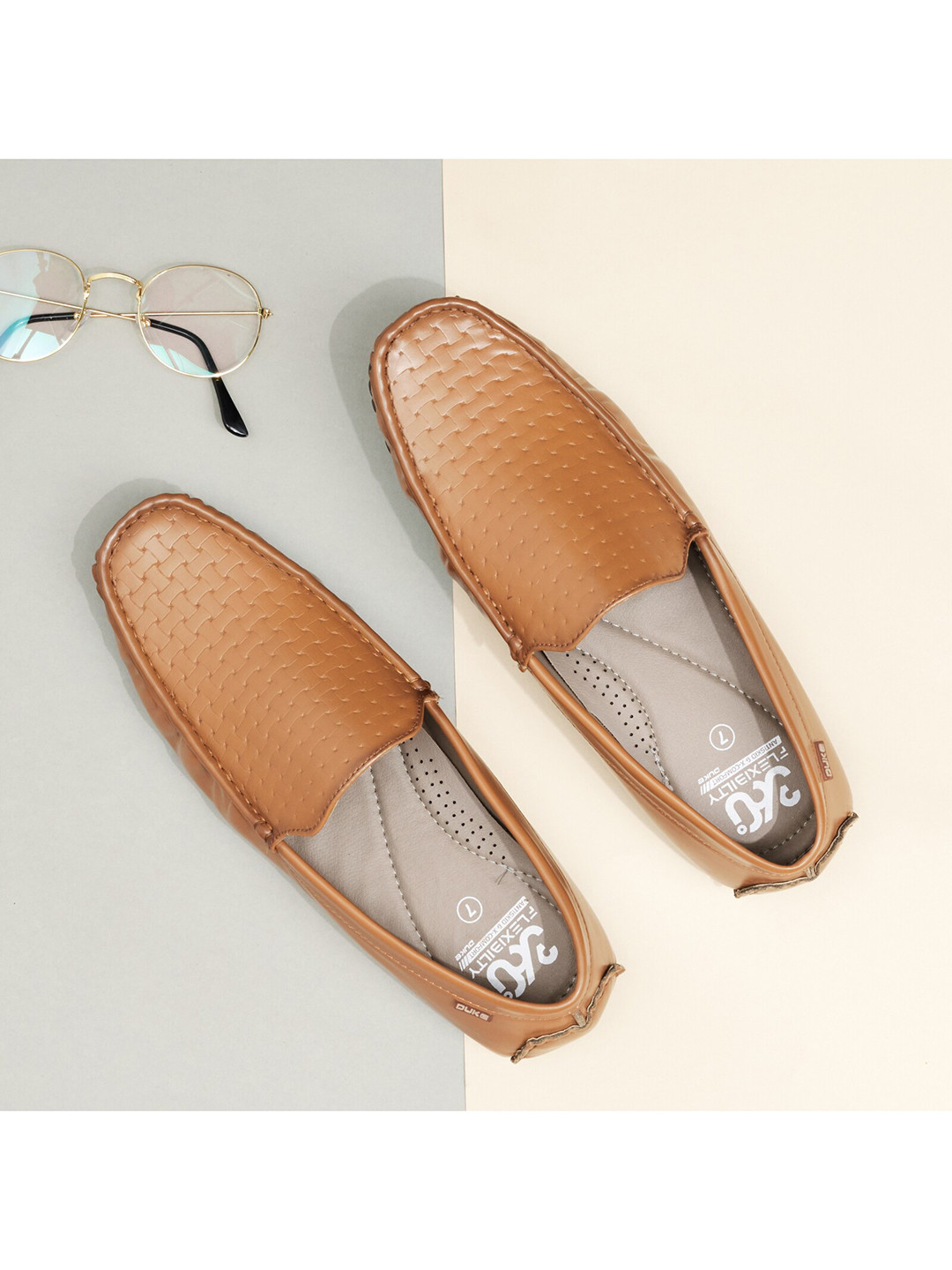 Duke Men Tan Solid Synthetic Loafers