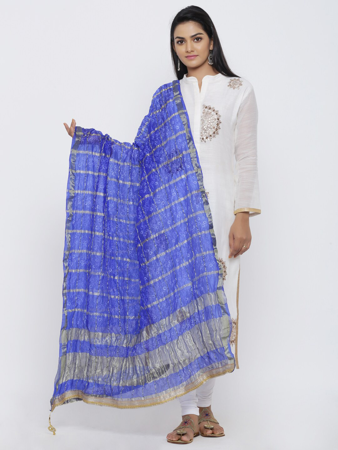 SOUNDARYA Women Blue Dyed Silk Bandhej Dupatta